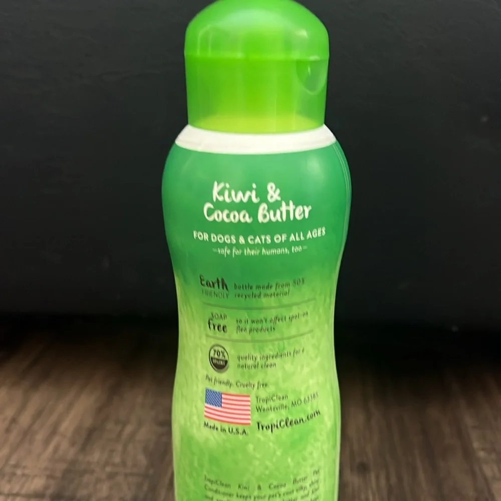 TropiClean Kiwi & Cocoa Butter Pet Conditioner